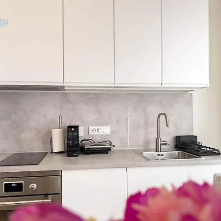 Corridoni 2b Tirabora Short Rent Apartamento *