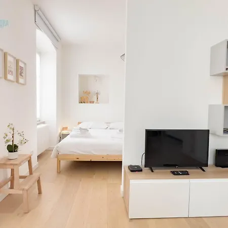 Corridoni 2b Tirabora Short Rent Appartamento